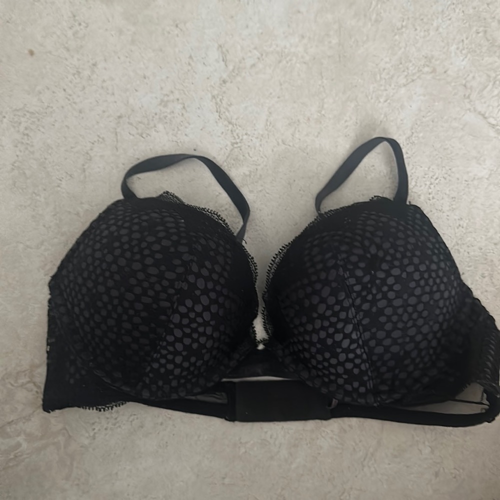 Bombshell plunge bra 34B